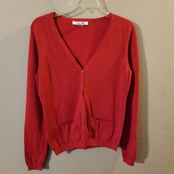 Forever 21 Sweaters - Forever 21 Womens Red Sparkly Long Sleeve Sweater Cardigan M Valentine's Day